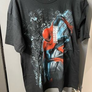 Men’s graphic tee shirt